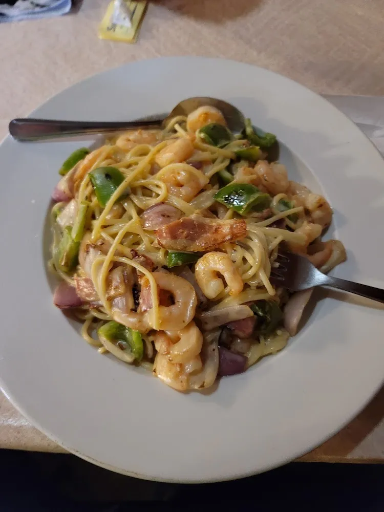 Shrimp Carbonara Pasta
